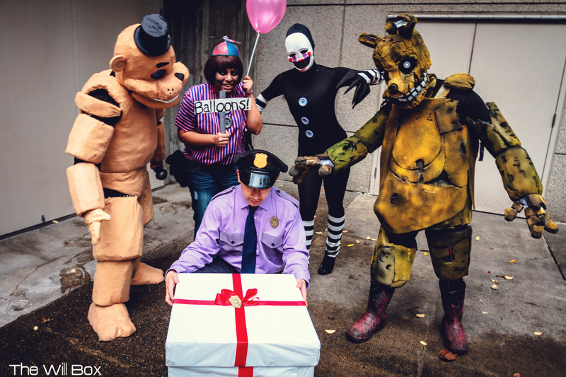 Illustration for article titled Killer Five Nights At Freddy's Cosplay